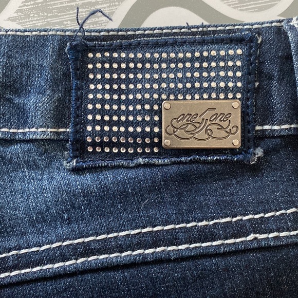 One Lone Authentic Denim. Embellished Jeans. Size 12 , 30” inseam. - Picture 3 of 7